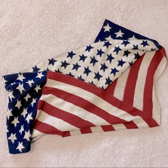 5/$25 American Flag Knit Infinity Scarf - Picture 4 of 11